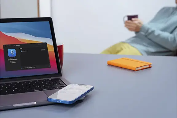 The mobile phone is connected to the PC wirelessly.